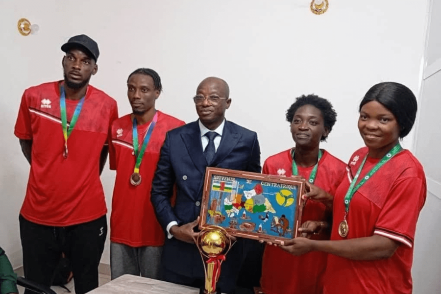 La Repubblica Democratica del Congo ospiterà a Kinshasa, dal 7 al 21 settembre, la 25ª edizione del Campionato Africano maschile. La Repubblica Democratica del Congo ospiterà a Kinshasa, dal 7 al 21 settembre, la 25ª edizione del Campionato Africano maschile.