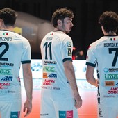 Belluno: Cengia carica i rinoceronti: “A Reggio Emilia capiremo chi siamo davvero” Belluno: Cengia carica i rinoceronti: “A Reggio Emilia capiremo chi siamo davvero”