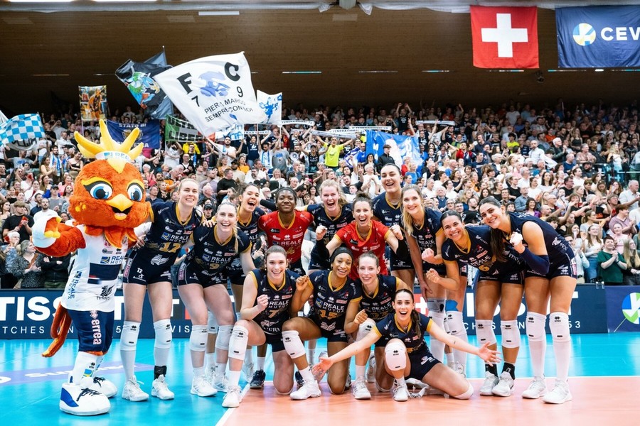 Cev Cup F.: Chieri vince a Neuchatel e vede la Coppa