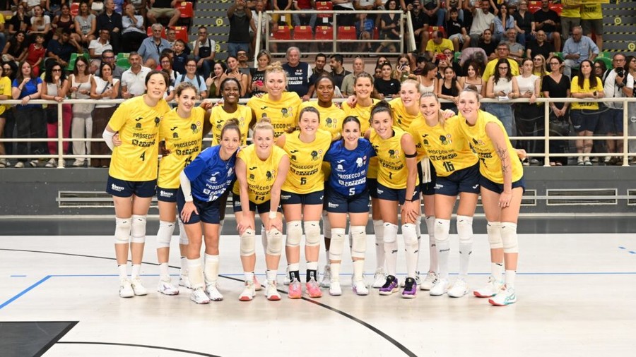 Conegliano: Santarelli carica le Pantere, "A Busto vogliamo iniziare con il piede giusto" Conegliano: Santarelli carica le Pantere, "A Busto vogliamo iniziare con il piede giusto"