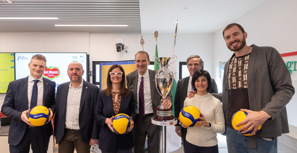 Da sx Sala, Matteo Ruggeri, Roberta Frisoni, Massimo Righi, Fabio Fistetto, Roberta Li Calzi e Mateo Piano Da sx Sala, Matteo Ruggeri, Roberta Frisoni, Massimo Righi, Fabio Fistetto, Roberta Li Calzi e Mateo Piano