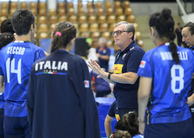 Coach D'Aniello con le azzurre