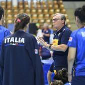 Coach D'Aniello con le azzurre