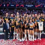 Danesi sul podio con la maglia di Omoruyi