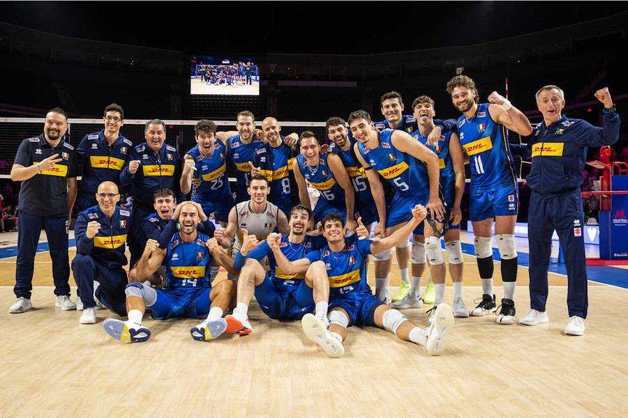 L'esultanza finale degli azzurri alla 4 vittoria nel torneo