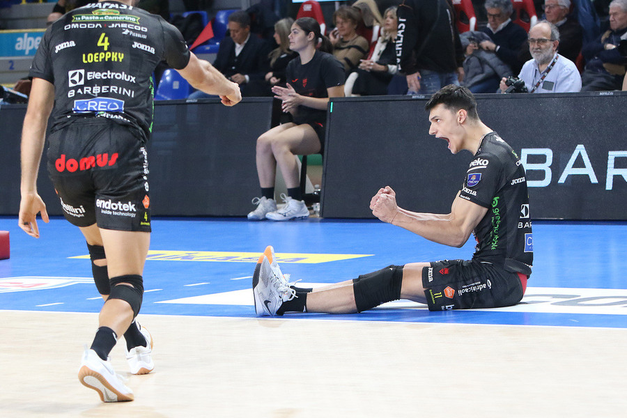 Superlega Credem Banca: Semifinale gara2. Risultato e statistiche set per set. Civitanova - Verona 3-1