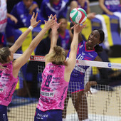 Paola Egonu, top in attacco Paola Egonu, top in attacco