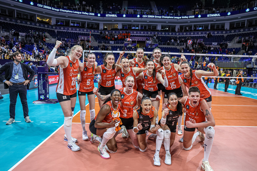 Champions League F.: Incubo turco. In finale va l'Eczacibasi, 3-2 allo Scandicci. Per le toscane sarà finale per il 3° posto con Conegliano Champions League F.: Incubo turco. In finale va l'Eczacibasi, 3-2 allo Scandicci. Per le toscane sarà finale per il 3° posto con Conegliano