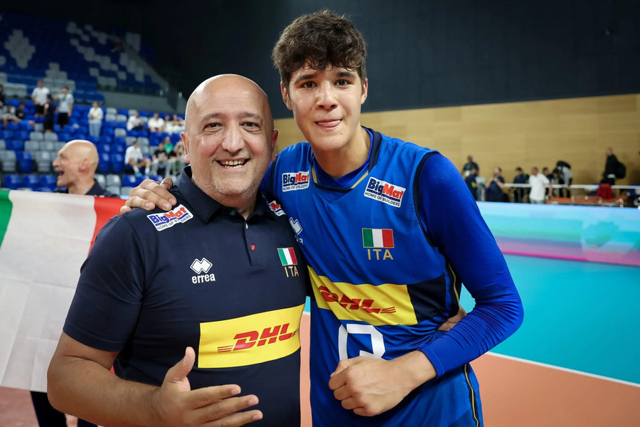 Nazionali: Vincenzo Fanizza, &quot;I giovani d'oggi si emozionano ancora per l'azzurro. Vanno in campo come leoni&quot;
