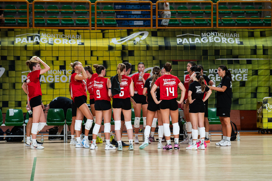 Futura avanti 2-0 a Brescia, poi la rimonta della Millenium vale il 2-2 Futura avanti 2-0 a Brescia, poi la rimonta della Millenium vale il 2-2