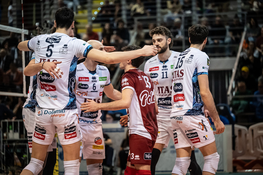 Superlega: Trento lotta a Cisterna e vola in semifinale. 3-1, Faure Top scorer