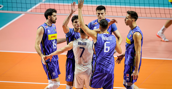 Eurovolley: Vittoria bagnata, vittoria fortunata? L'Italia fa 3-0 contro la Svezia Eurovolley: Vittoria bagnata, vittoria fortunata? L'Italia fa 3-0 contro la Svezia