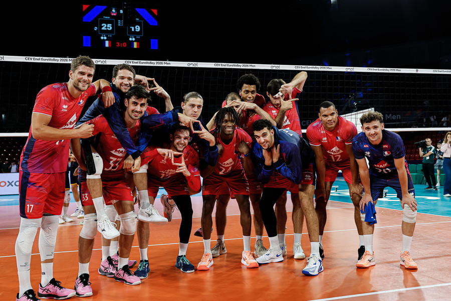 Eurovolley: La Francia di Giani conquista il pass per Milano. 3-0 alla Romania Eurovolley: La Francia di Giani conquista il pass per Milano. 3-0 alla Romania