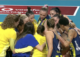 Sultanlar Ligi, Fenerbahce batte Vakifbank 3-2: la finale scudetto va a gara 5
