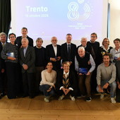 FIPAV: Trento celebra gli 80 anni, premiati i protagonisti della pallavolo locale FIPAV: Trento celebra gli 80 anni, premiati i protagonisti della pallavolo locale