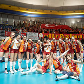 Il Galatasaray fa festa a Torino con i suoi tifosi