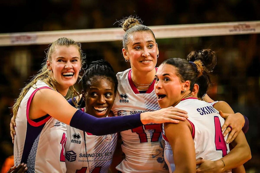 Mondiale per Club: Scandicci supera l'Osasco 3-0 e vola in semifinale Mondiale per Club: Scandicci supera l'Osasco 3-0 e vola in semifinale