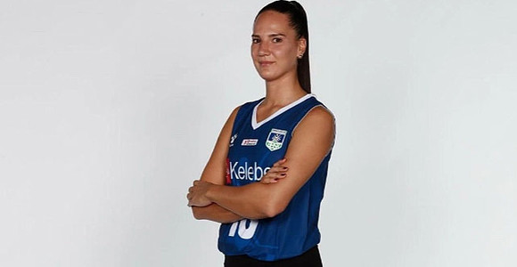 Anastasia Guerra va in Indonesia Anastasia Guerra va in Indonesia