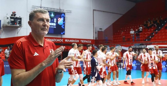 Grecia: Olympiacos: finisce l’avventura di Andrea Gardini sulla panchina del Pireo