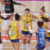 A1 Tigotà: Conegliano vince 3-1 e resta in vetta. Grande prova di Bergamo, Adigwe trascina le Pantere, Gabi MVP A1 Tigotà: Conegliano vince 3-1 e resta in vetta. Grande prova di Bergamo, Adigwe trascina le Pantere, Gabi MVP