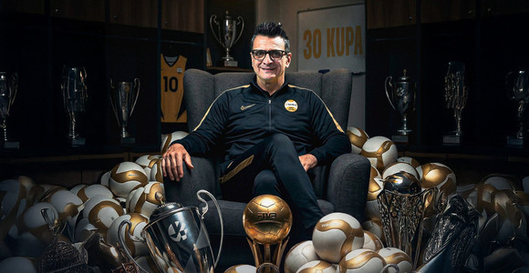 Foto AI di 4Bir4Bir Foto AI di 4Bir4Bir