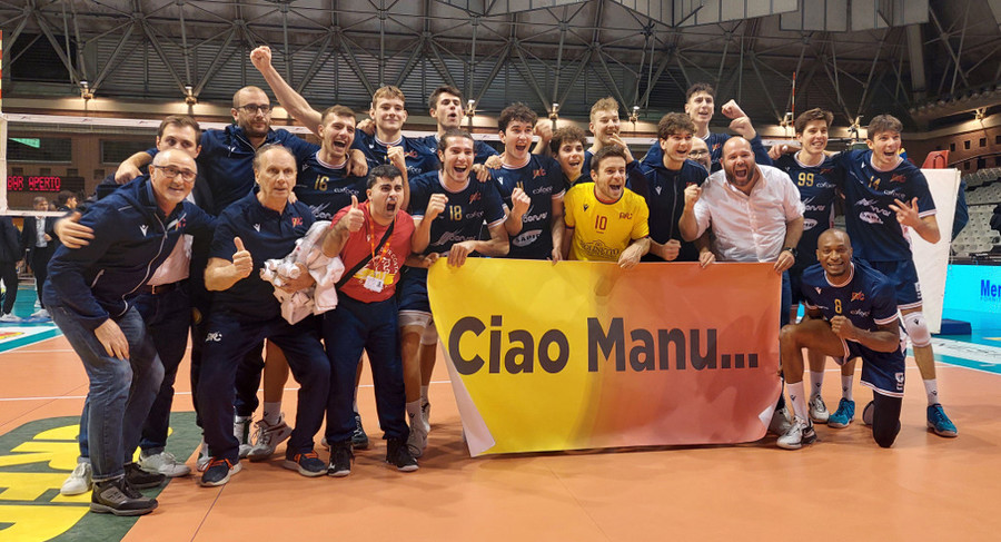 Una vittoria che la Consar dedica a Manuela, l’instancabile volontaria e da decenni appassionata tifosa dei romagnoli, deceduta domenica, vinta da un male incurabile. Ciao Manu! Una vittoria che la Consar dedica a Manuela, l’instancabile volontaria e da decenni appassionata tifosa dei romagnoli, deceduta domenica, vinta da un male incurabile. Ciao Manu!