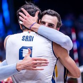 Giannelli abbraccia Sani, risolutivo nei finali di set Giannelli abbraccia Sani, risolutivo nei finali di set