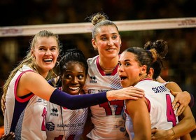 Mondiale per Club: Scandicci supera l'Osasco 3-0 e vola in semifinale Mondiale per Club: Scandicci supera l'Osasco 3-0 e vola in semifinale