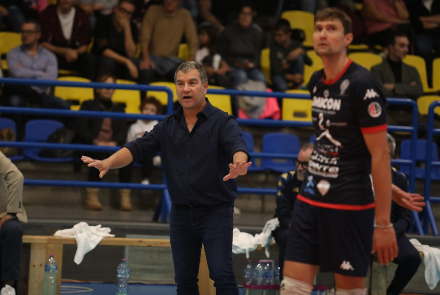 Gianluca Graziosi da Taranto ad Aversa Gianluca Graziosi da Taranto ad Aversa