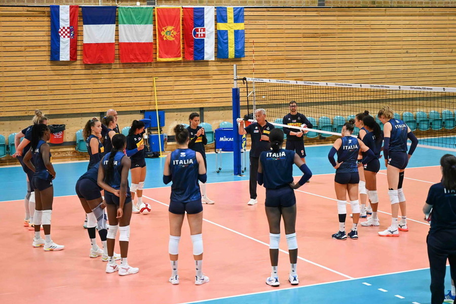 Europei Femminili: Italia al lavoro. -2