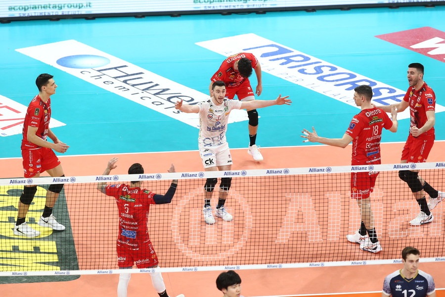 Superlega: Civitanova vola in semifinale. 3-1 a Milano