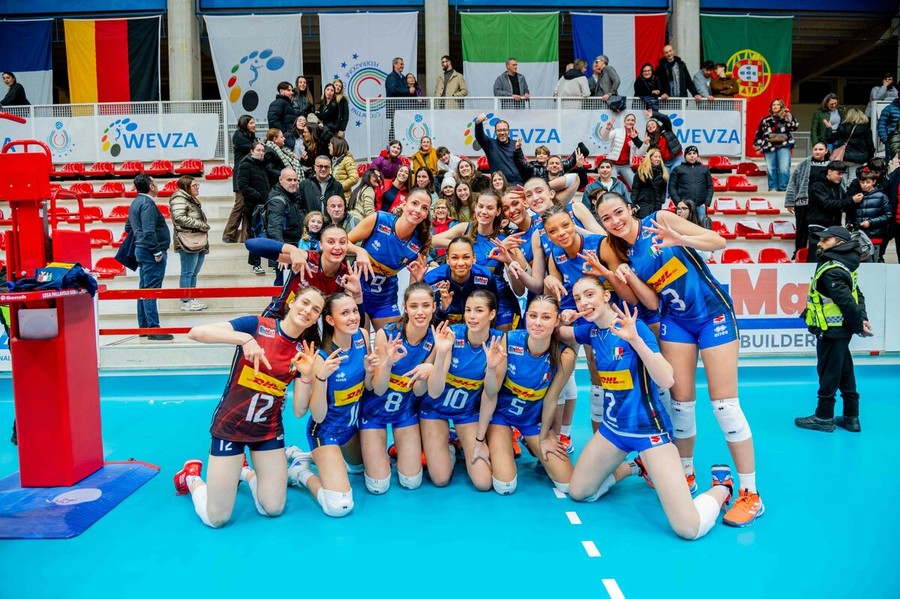 Debutto vincente per le azzurrine