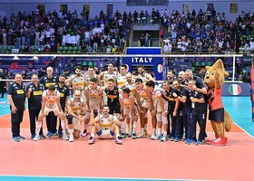 EuroVolley: l’Italia supera la Grecia 3-0 al PalaPanini, Lavia e Romanò trascinano gli azzurri EuroVolley: l’Italia supera la Grecia 3-0 al PalaPanini, Lavia e Romanò trascinano gli azzurri