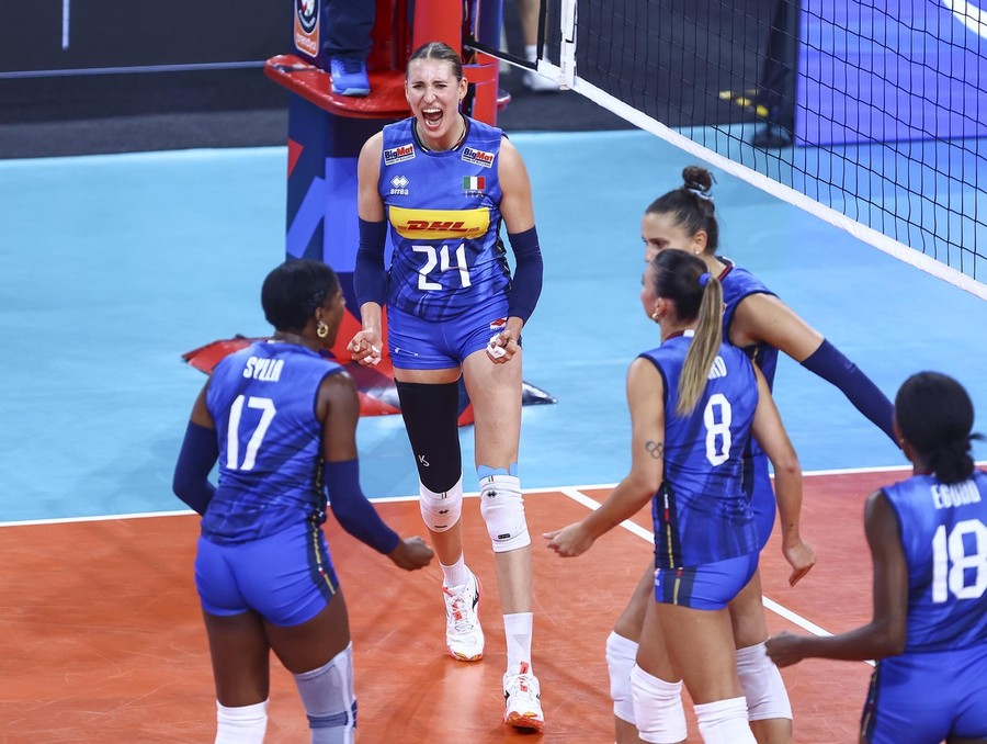 Europei Femminili: L'Italia conquista la sua sesta finale continentale. 3-1 alla Polonia Europei Femminili: L'Italia conquista la sua sesta finale continentale. 3-1 alla Polonia