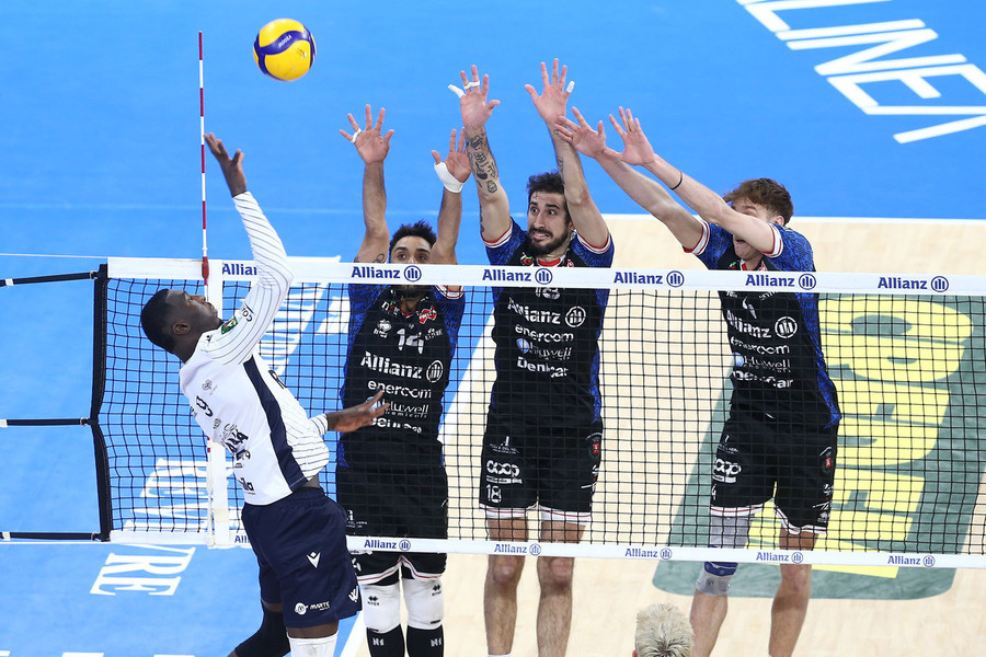 Play Off: Verona va in semifinale. In gara4 è 0-3 a Milano