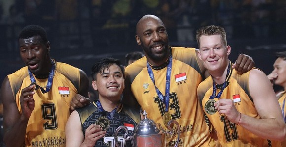 Asiatico: Simon, Keita e Mozic trascinano Jakarta al titolo asiatico qualificandola per il Mondiale dove però non ci saranno... Asiatico: Simon, Keita e Mozic trascinano Jakarta al titolo asiatico qualificandola per il Mondiale dove però non ci saranno...