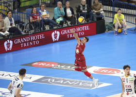 Laurenzano 150 con Trento in Superlega Laurenzano 150 con Trento in Superlega