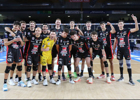 SuperLega: Le altre... Perugia e Lube in tre set, ripartono Milano e Verona