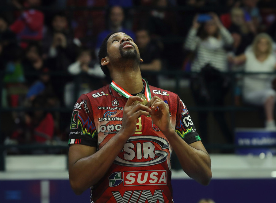 Leon saluta Perugia dopo sei stagioni