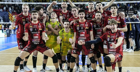 Superlega: Lube, mai mollare. 3-0 a Verona