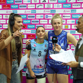 Giulia Leonardi, l'abbraccio di Pisani, Wolosz e Fantasia nel momento dell'annuncio dello stop