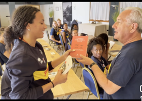Verso l'Europeo: Velasco allena la mente delle azzurre regalando loro 28 libri... Tutti i titoli, atleta per atleta Verso l'Europeo: Velasco allena la mente delle azzurre regalando loro 28 libri... Tutti i titoli, atleta per atleta