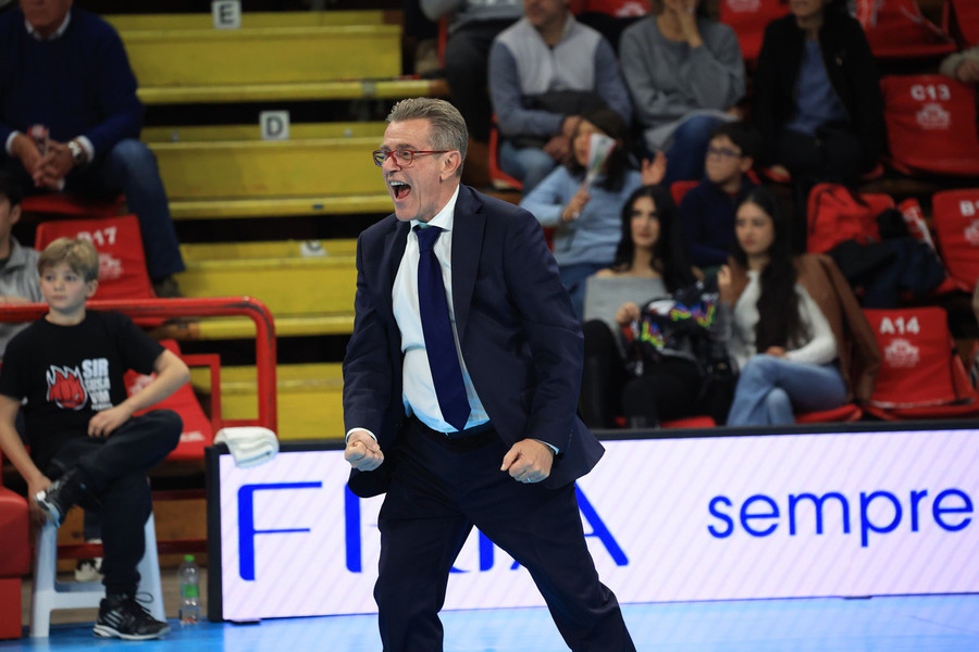 Perugia: Lorenzetti, &quot;Una vittoria preziosa, ma quanto ci siamo complicati la vita&quot;