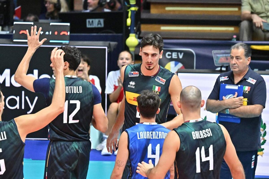 Eurovolley: Michieletto torna a punti dopo otto mesi, "Mi tremavano le gambe come al primo esordio" Eurovolley: Michieletto torna a punti dopo otto mesi, "Mi tremavano le gambe come al primo esordio"