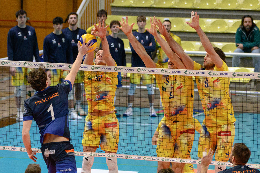 Il muro di Pordenone, sola in vetta