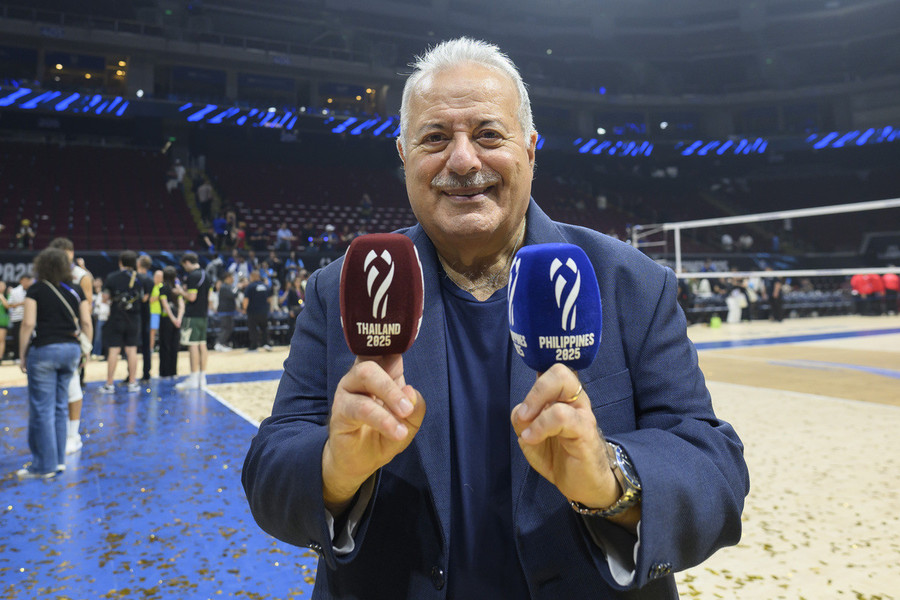 Manfredi, Presidente Fipav bi-mundial