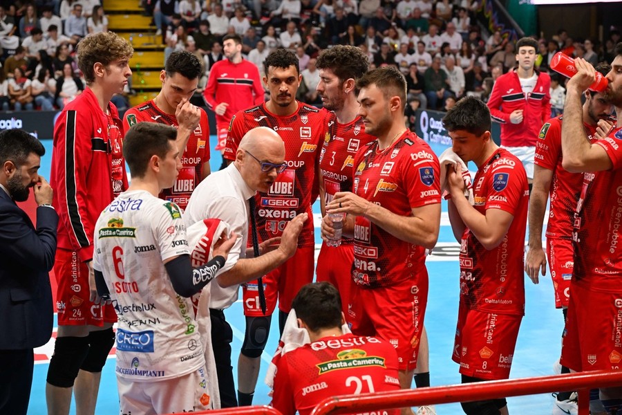 Civitanova: Medei, &quot;Restiamo aggrappati alla partita, anche coi nostri difetti&quot;