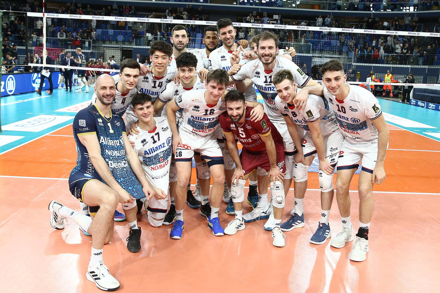 Superlega: Finale 3° posto, Milano impatta. 3-2 su Trento