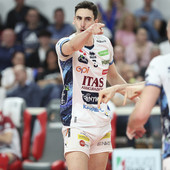 Superlega: Difesa e battuta, Trento ha la meglio su una Piacenza di qualità. 3-2