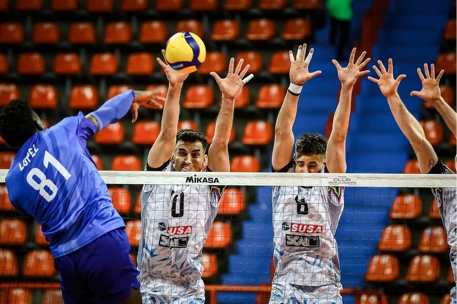 Mondiale per Club: Perugia entra nel torneo e lotta a viso aperto. 3-2 contro l'Osaka. Con il Sada decisiva Mondiale per Club: Perugia entra nel torneo e lotta a viso aperto. 3-2 contro l'Osaka. Con il Sada decisiva